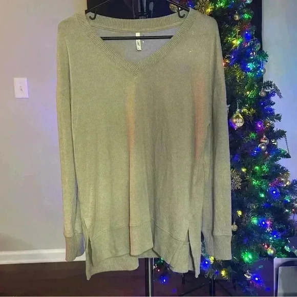 Small BE COOL Heathered V Neck Tan Sweater - Picture 7 of 10